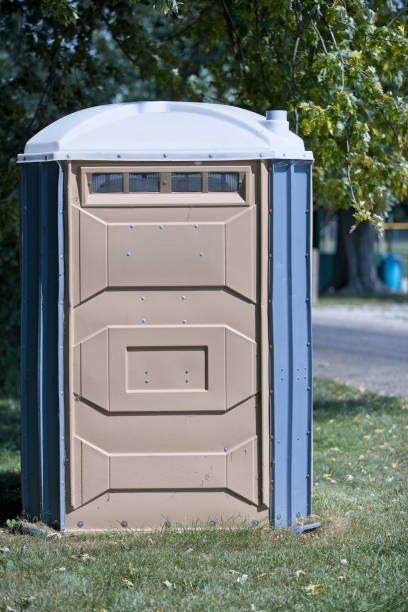 Portable Toilet Options We Offer in Shields, MI